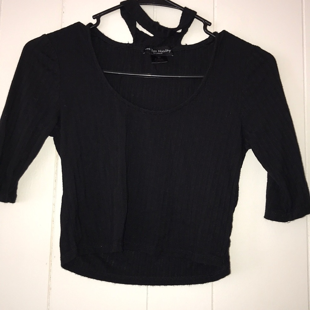 Black crop top with keyhole neck!